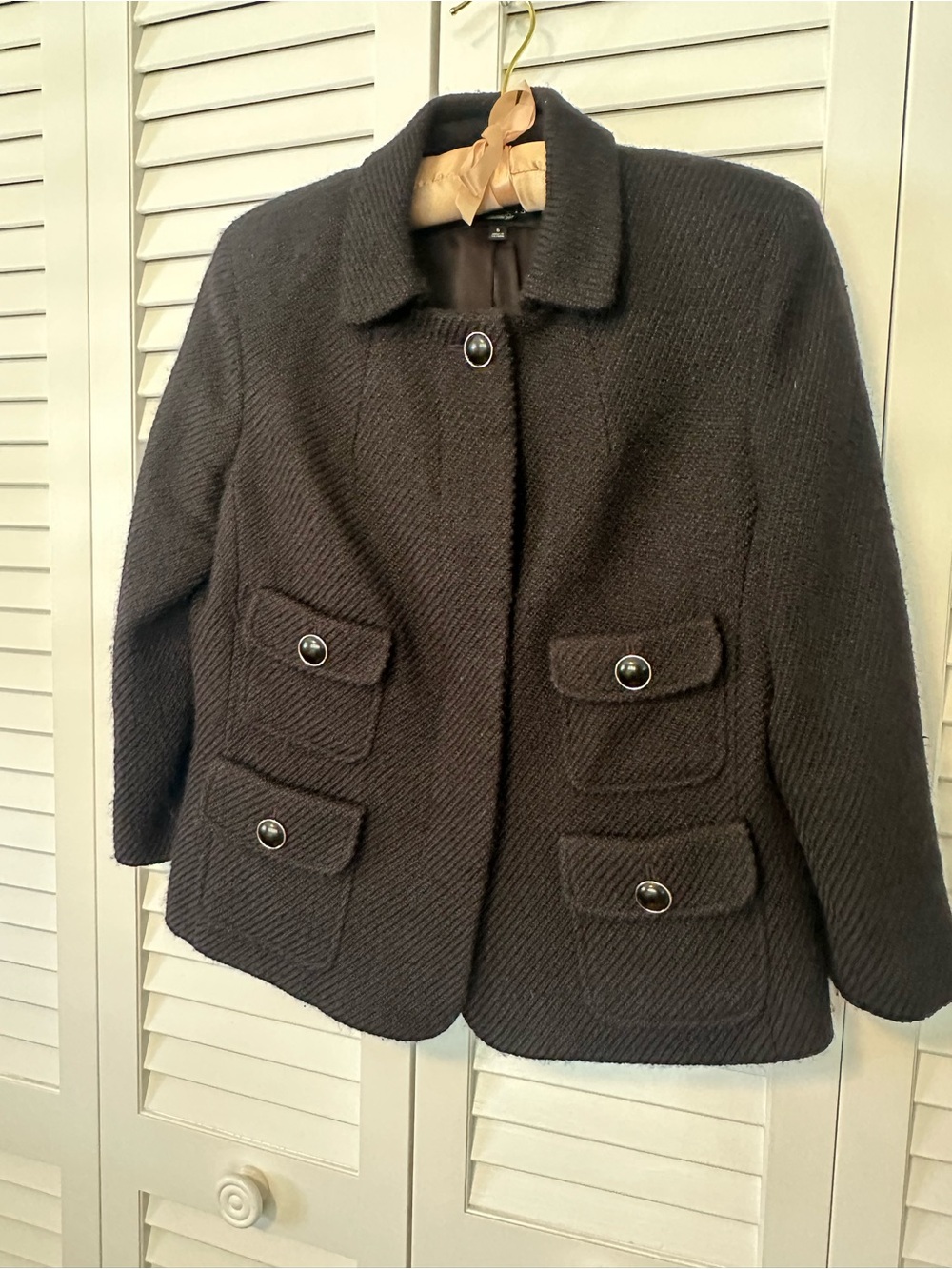 Gently worn Talbots Black Wool-Blend Peacoat with Button-Front Pockets